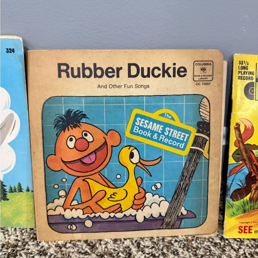 Vintage Kids Read Along Books Vinyl Record Lot - Picture 2 of 6